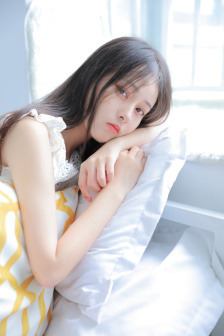 两颗小蜜桃硬了